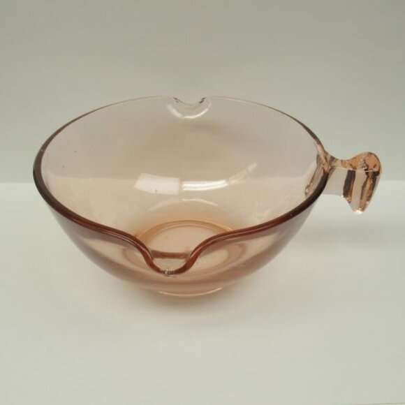 U.S. Glass Co. Pink SLICK HANDLE 9 Inch Two-Spout Batter Bowl - Picture 2 of 6